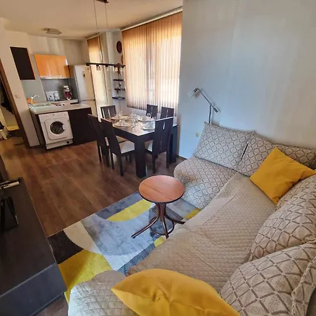 Gurko - Center And Sea Garden Apartment Burgas City